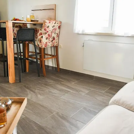 Apartman Marinela *